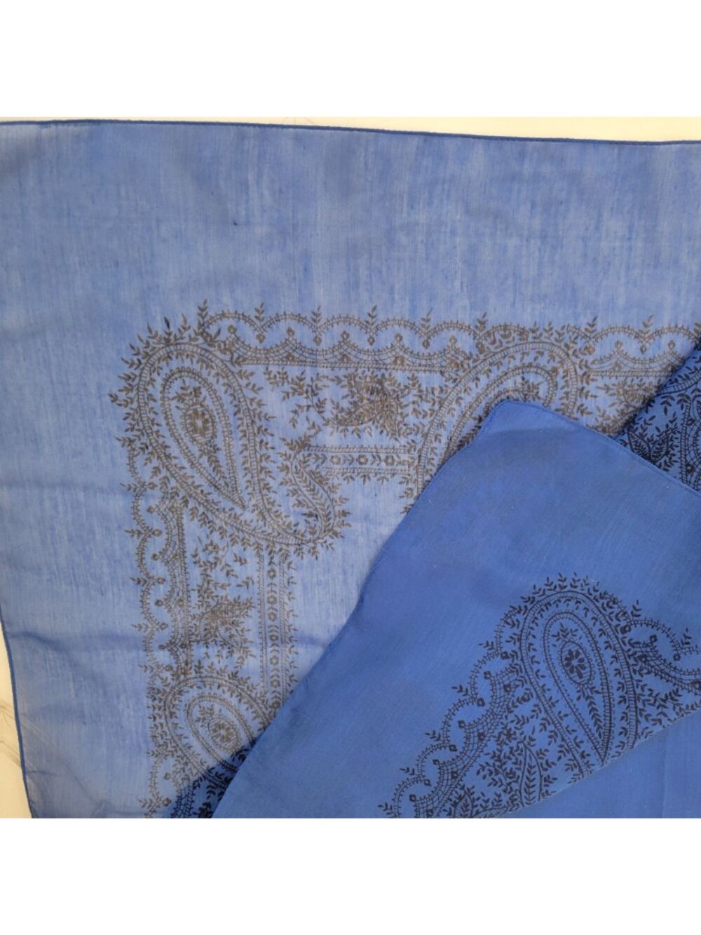 Lauren Ralph Lauren Blue Paisley Bandana Design Sheer Scarf - Picture 6 of 8
